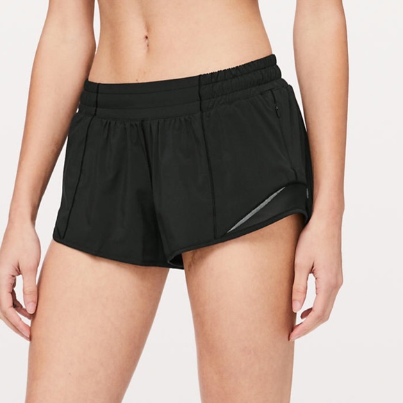 lululemon athletica Pants - Hotty hot short 2.5” size 6